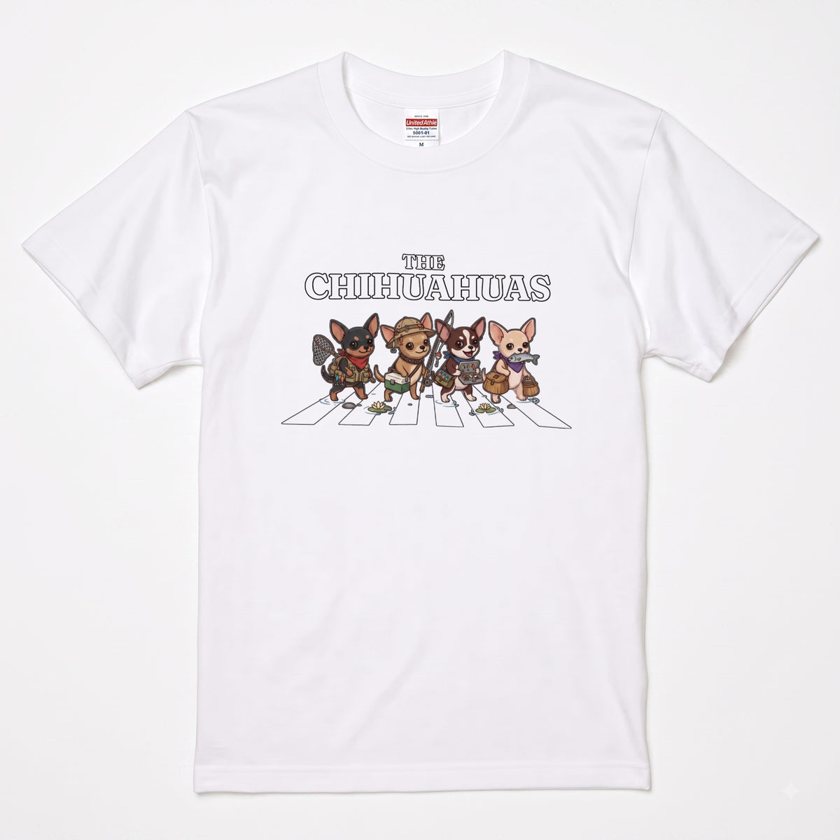 THE CHIHUAHUAS | 横断歩道 ゆるかわ チワワ フィッシング パロディTシャツ【愛犬家・釣り好き・アウトドア・ギフトに最適】