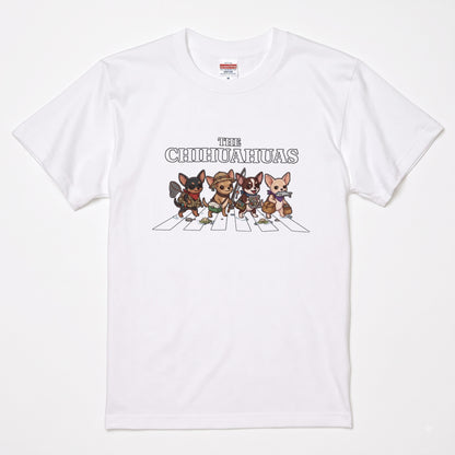 THE CHIHUAHUAS | 横断歩道 ゆるかわ チワワ フィッシング パロディTシャツ【愛犬家・釣り好き・アウトドア・ギフトに最適】