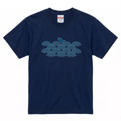 青海波と魚 ワンポイントTシャツ｜和柄・藍色