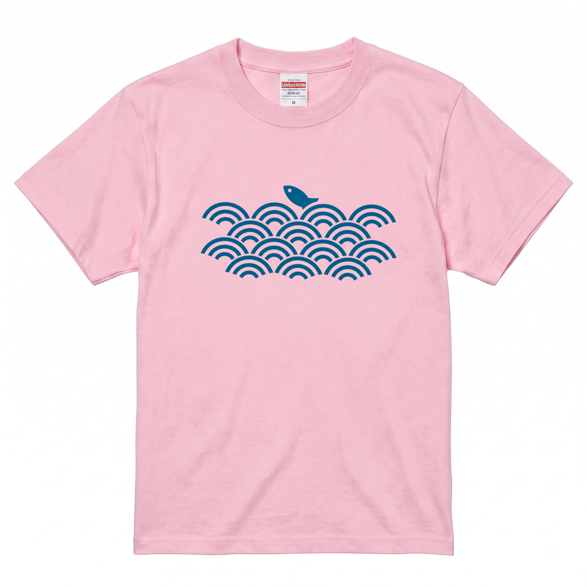 青海波と魚 ワンポイントTシャツ｜和柄・藍色