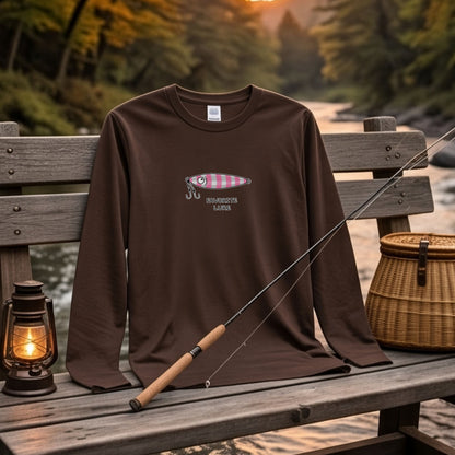 FAVORITE LURE | メタルジグ ジギング ルアー 釣り かわいい ポップ イラスト グラフィック 長袖Tシャツ【釣り雑貨・海釣り・カジュアル・ギフトに最適】