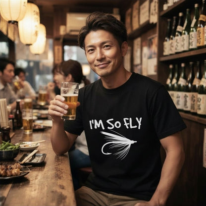 【I'M SO FLY】フライフィッシング 毛鉤（フライ）イラスト黒Tシャツ | CASTMODE