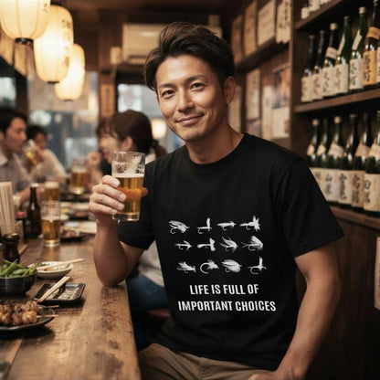 【LIFE IS FULL OF IMPORTANT CHOICES】毛鉤コレクション 黒Tシャツ | CASTMODE