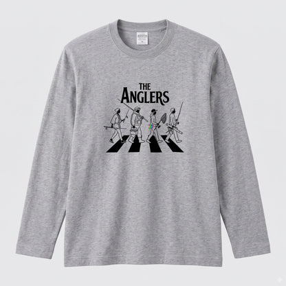 THE ANGLERS CROSSING | 釣り仲間 横断歩道 イラスト おもしろ レトロ 長袖Tシャツ【釣り好き・アングラー・釣りウェア・プレゼントに最適】
