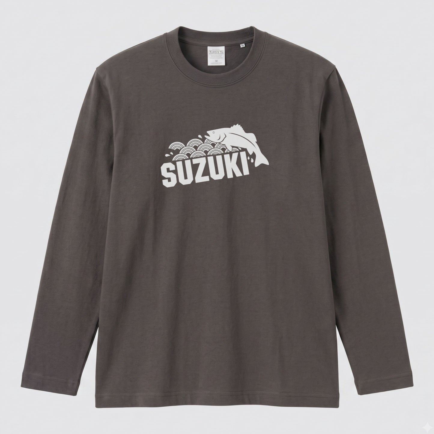 SUZUKI | スズキ 魚 和柄 波 イラスト 英字 ワンポイント 長袖Tシャツ【釣り男子・釣りガール・ストリート・ギフト】