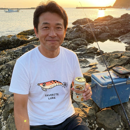 「FAVORITE LURE」 エギング エギ イラスト Tシャツ - おもしろ 釣り 服 | CASTMODE
