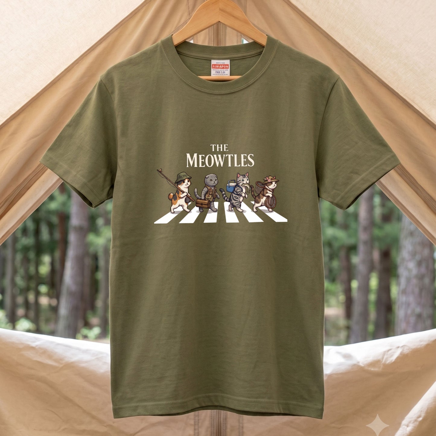 横断歩道を渡る猫たち THE MEOWTLESデザインTシャツ | CASTMODE