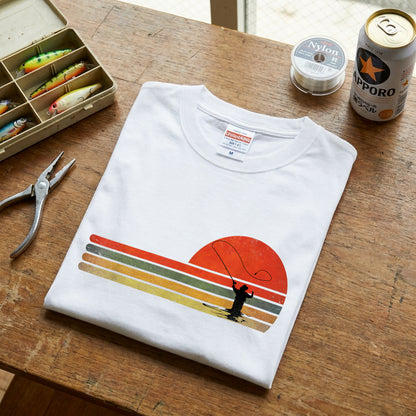 【70sレトロサンセット】ボーダーライン×フライフィッシング黒Tシャツ | CASTMODE