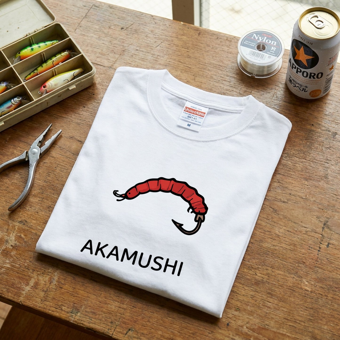 AKAMUSHI 赤虫デザイン白Tシャツ | CASTMODE