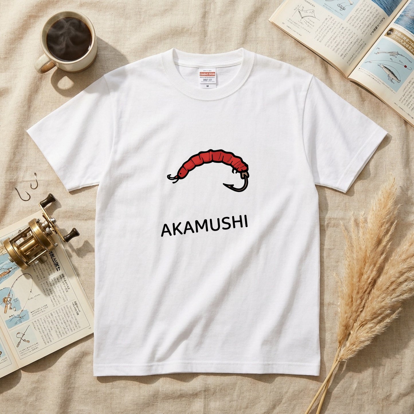 AKAMUSHI 赤虫デザイン白Tシャツ | CASTMODE