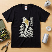 登竜門 鯉と荒磯 Tシャツ｜昇進祝い・還暦祝いギフト｜CASTMODE