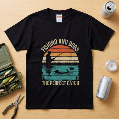 「FISHING AND DOGS」愛犬＆釣り レトロサンセットTシャツ | CASTMODE