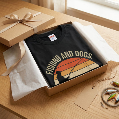 「FISHING AND DOGS」愛犬＆釣り レトロサンセットTシャツ | CASTMODE