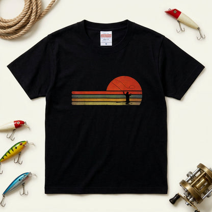 【70sレトロサンセット】ボーダーライン×フライフィッシング黒Tシャツ | CASTMODE