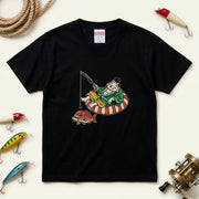 EBISU SUMMER | 手描き風 恵比寿様 釣り タイ バカンス グラフィック Tシャツ【和風レトロ・釣り人・普段着・オシャレ・ギフトに最適】