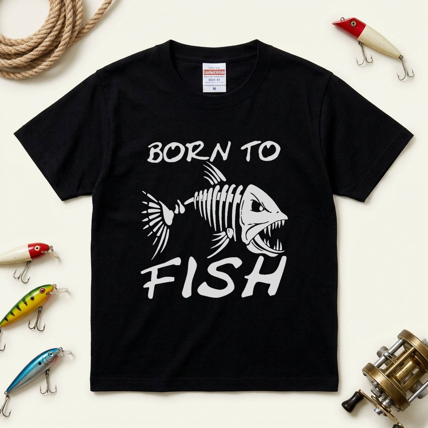 「BORN TO FISH」フィッシュスカル（魚骨）ストリート風黒Tシャツ | CASTMODE