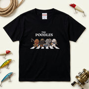 THE POODLES | 横断歩道 ゆるかわ プードル フィッシング パロディTシャツ【愛犬家・釣り好き・アウトドア・ギフトに最適】