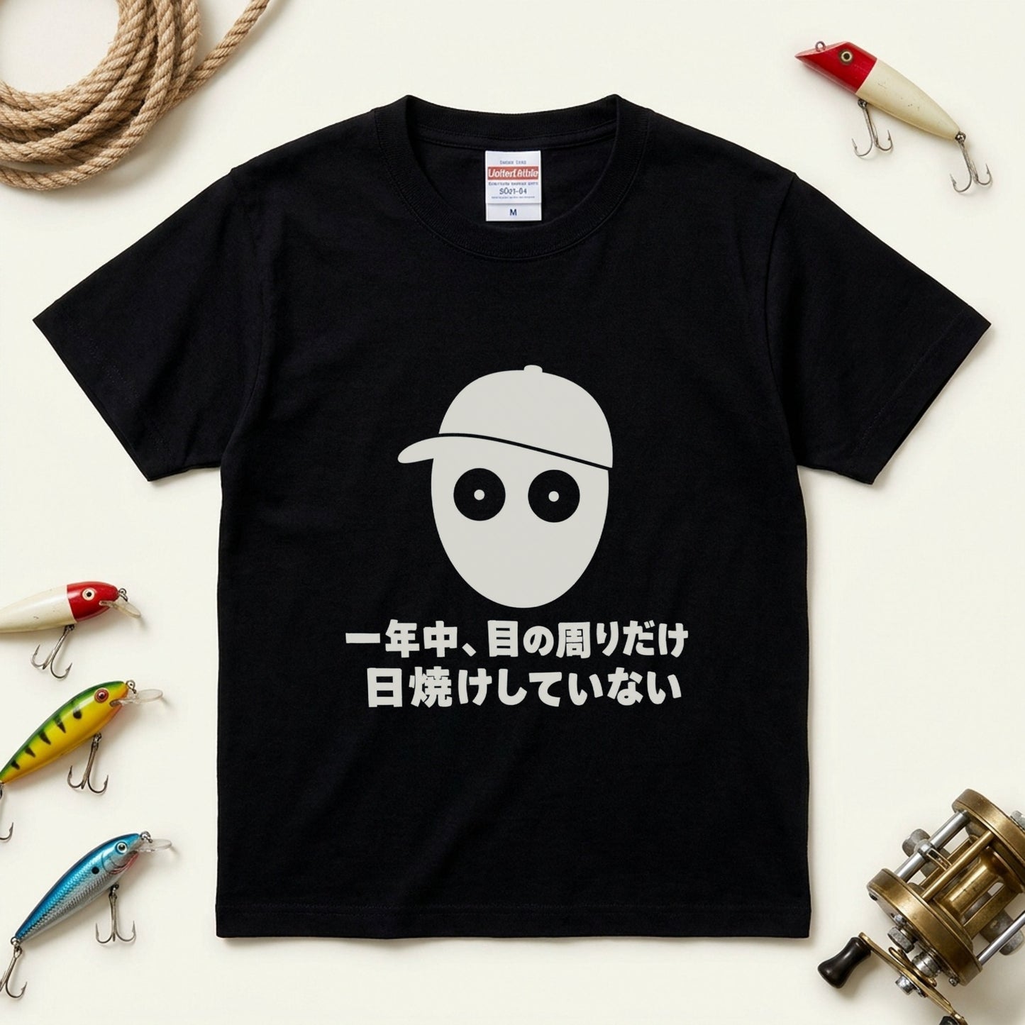一年中、目の周りだけ日焼けしていない Tシャツ｜釣り人あるある
