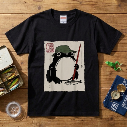 「Japanese Frog Angler」和モダン カエル絵図Tシャツ