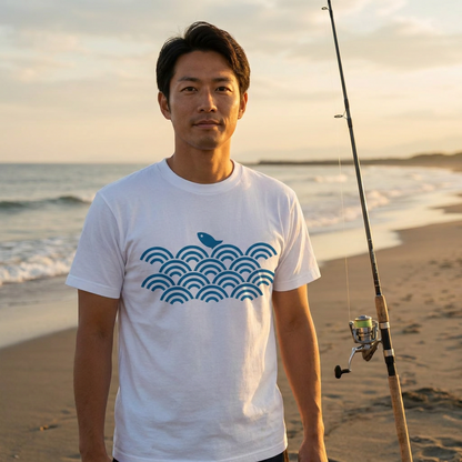 青海波と魚 ワンポイントTシャツ｜和柄・藍色